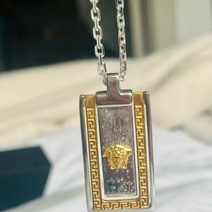 Never before worn Versace pendant necklace with box & authenticity card!